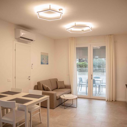 APARTMENT GREEN HOUSE PARTER