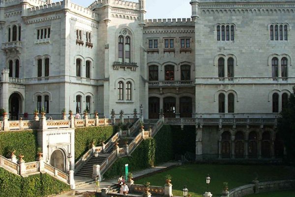 castello-di-miramare