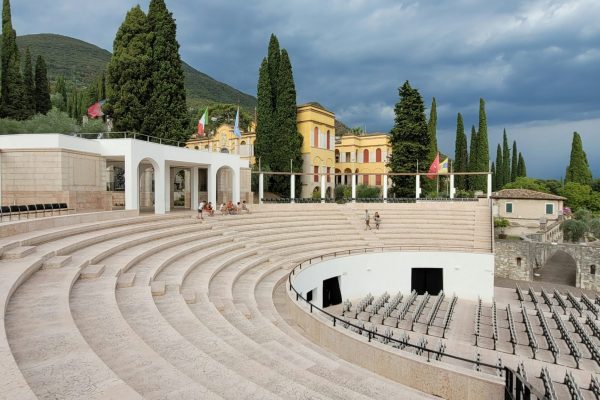 VICTORIAL-2-scaled VICTORIAL-2-scaled